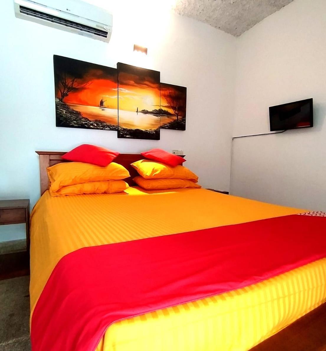 Oyo 459 Barasti Beach Resort Калутара Екстериор снимка