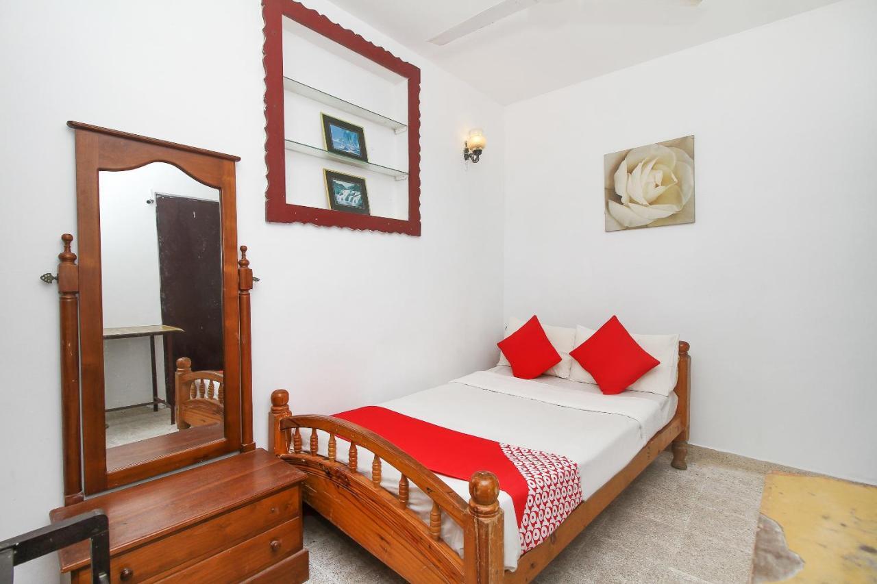 Oyo 459 Barasti Beach Resort Калутара Екстериор снимка