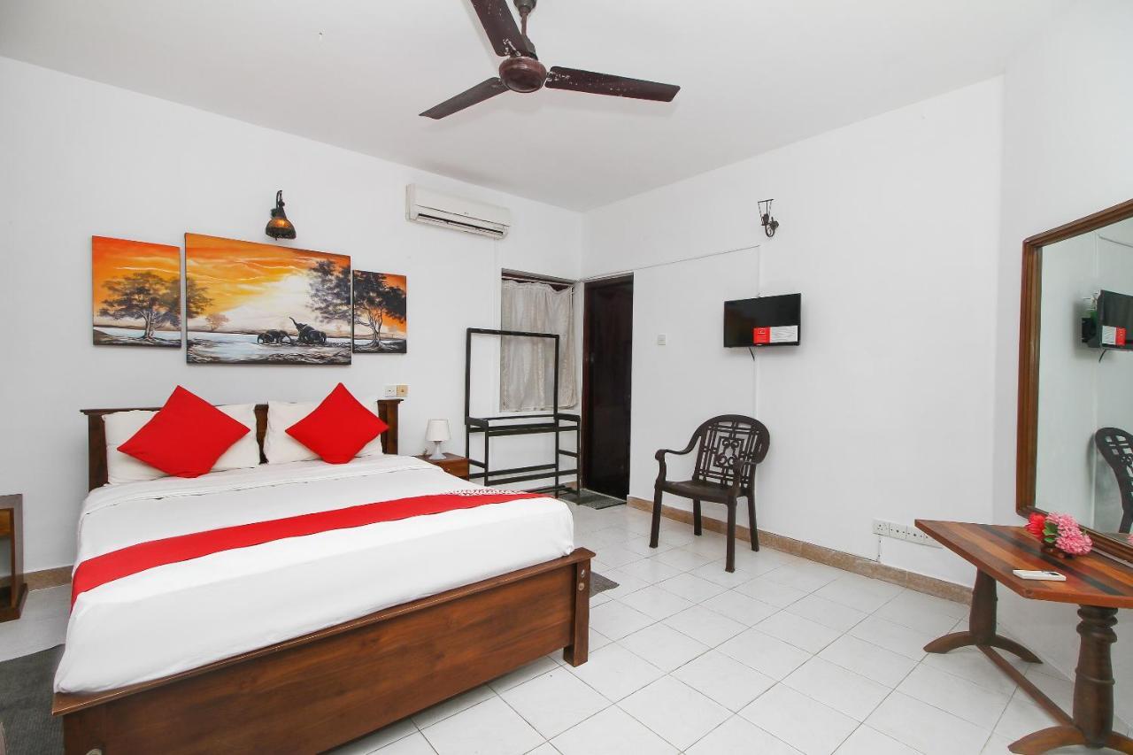 Oyo 459 Barasti Beach Resort Калутара Екстериор снимка